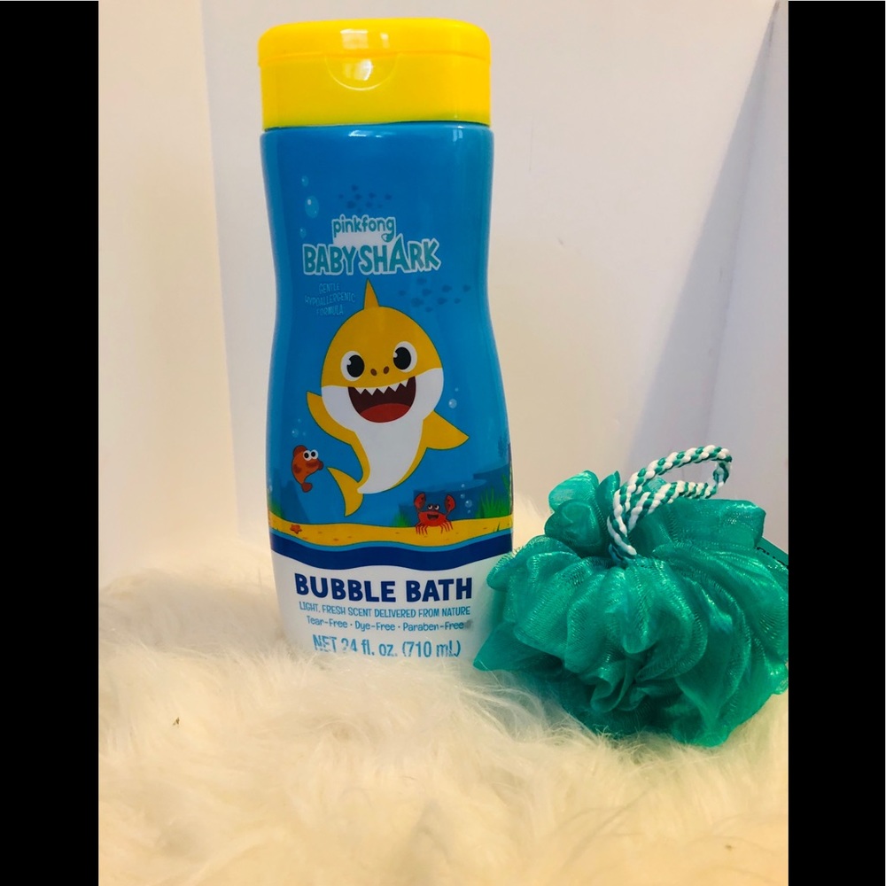 Baby shark bubble bath & Kids size loofah